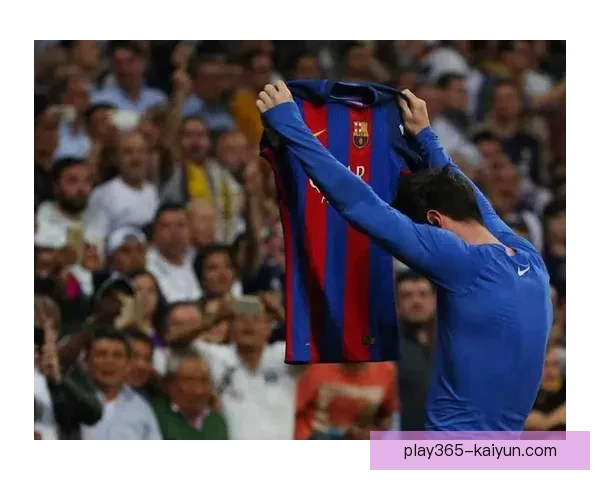 足球历史巨星状态回暖，备受球迷期待的回忆与荣耀再现。